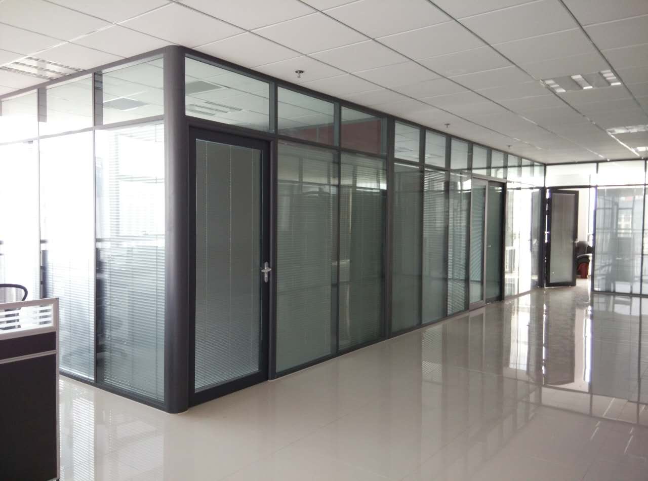 成都辦公隔斷的種類有哪些？