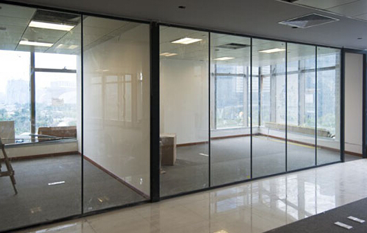 安裝成都玻璃隔斷的小竅門