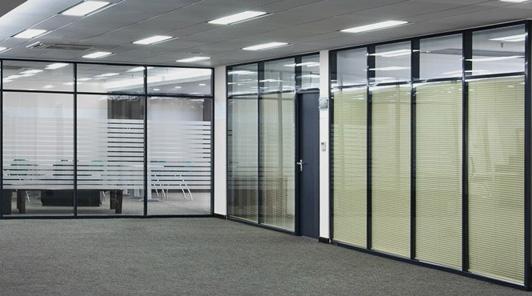 成都辦公室隔斷設計